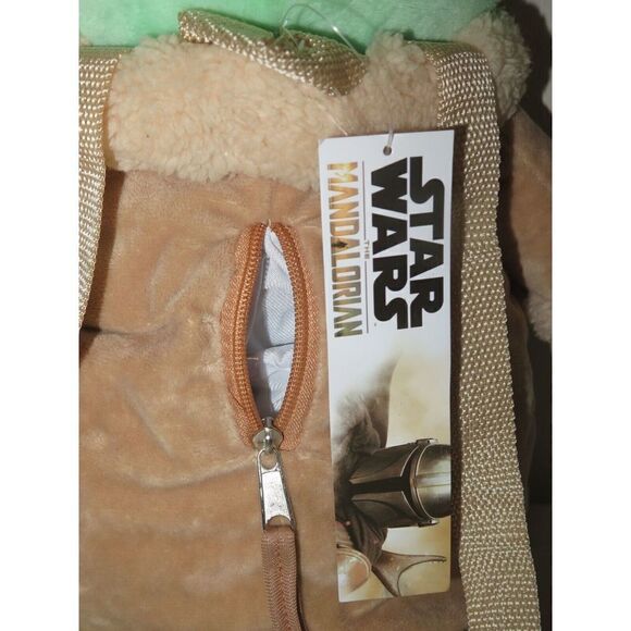Star Wars The Mandalorian "Baby Yoda" Plush Toy Backpack - Picture 3 of 4